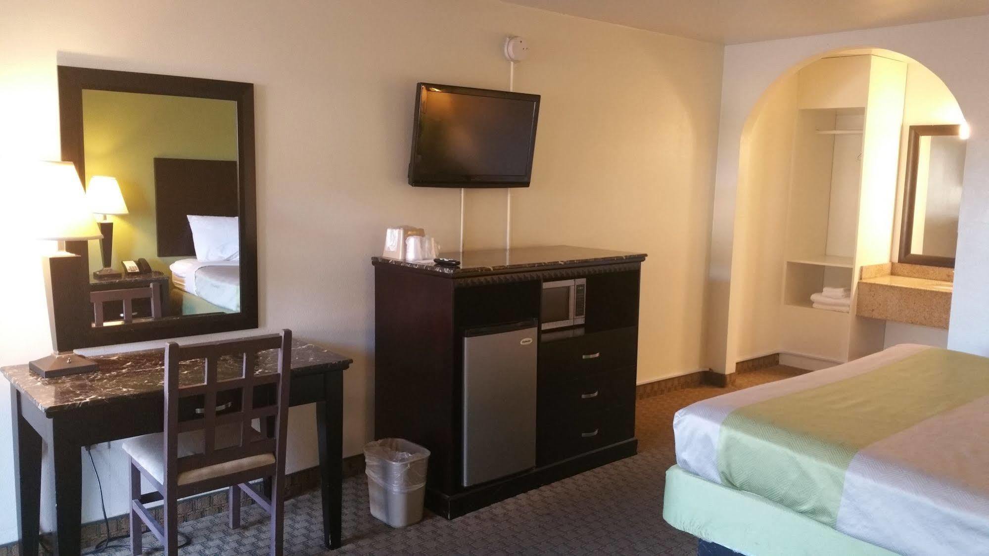 Oyo Hotel Lafayette La I-10 & University Dış mekan fotoğraf