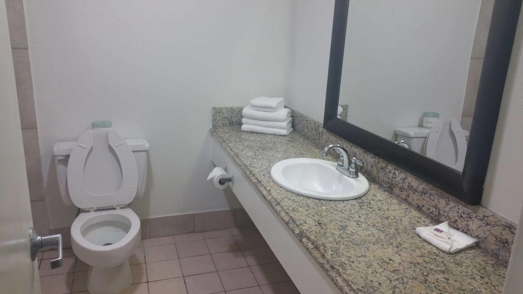 Oyo Hotel Lafayette La I-10 & University Dış mekan fotoğraf