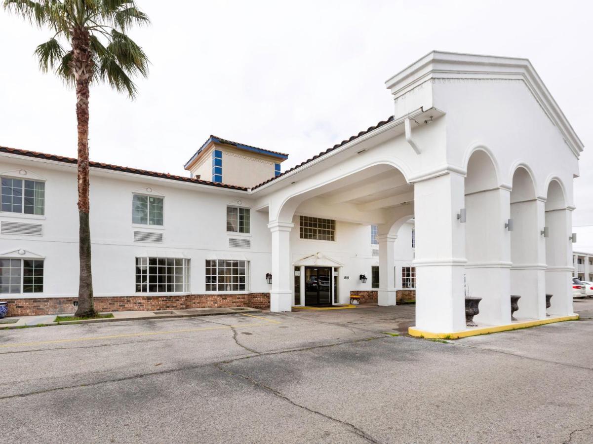Oyo Hotel Lafayette La I-10 & University Dış mekan fotoğraf