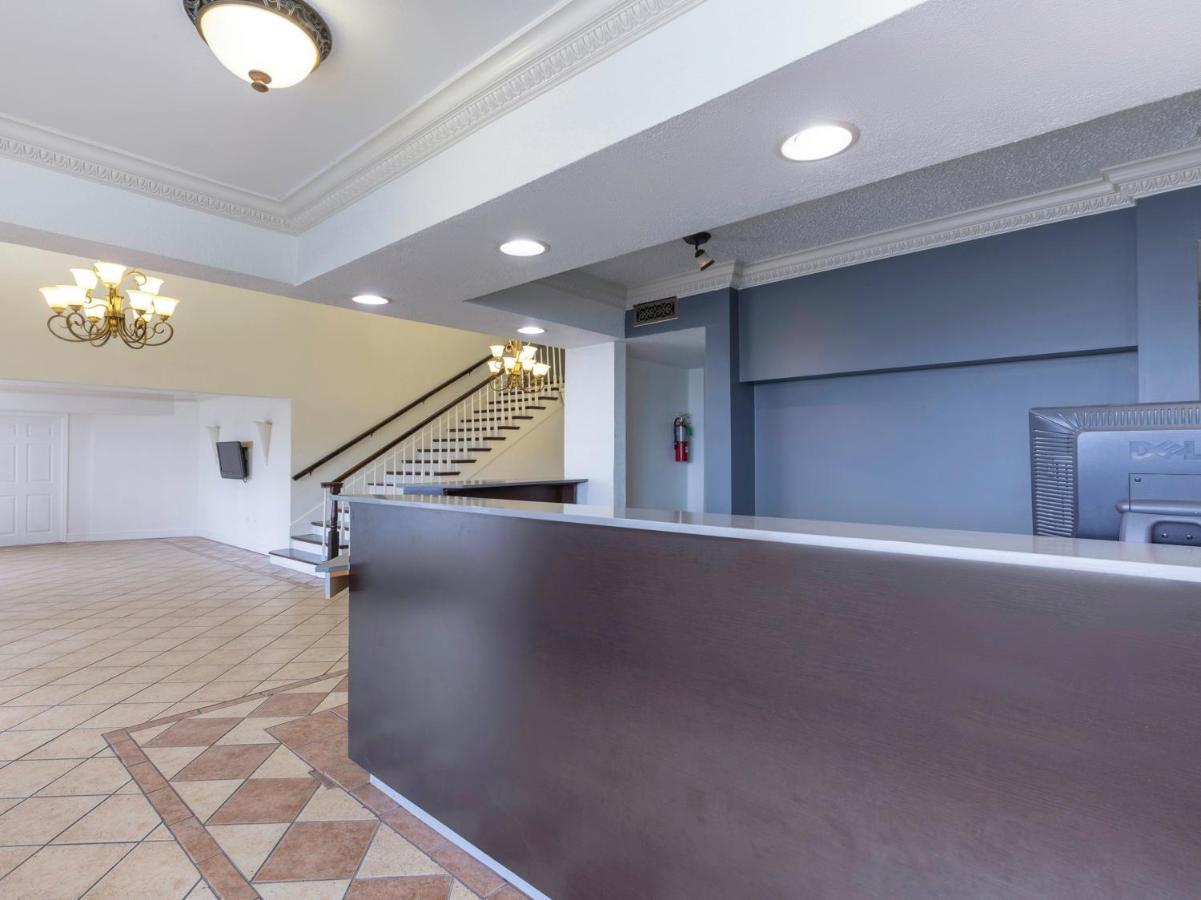 Oyo Hotel Lafayette La I-10 & University Dış mekan fotoğraf