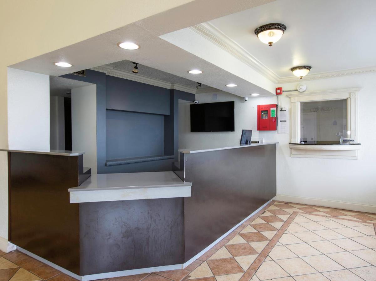 Oyo Hotel Lafayette La I-10 & University Dış mekan fotoğraf