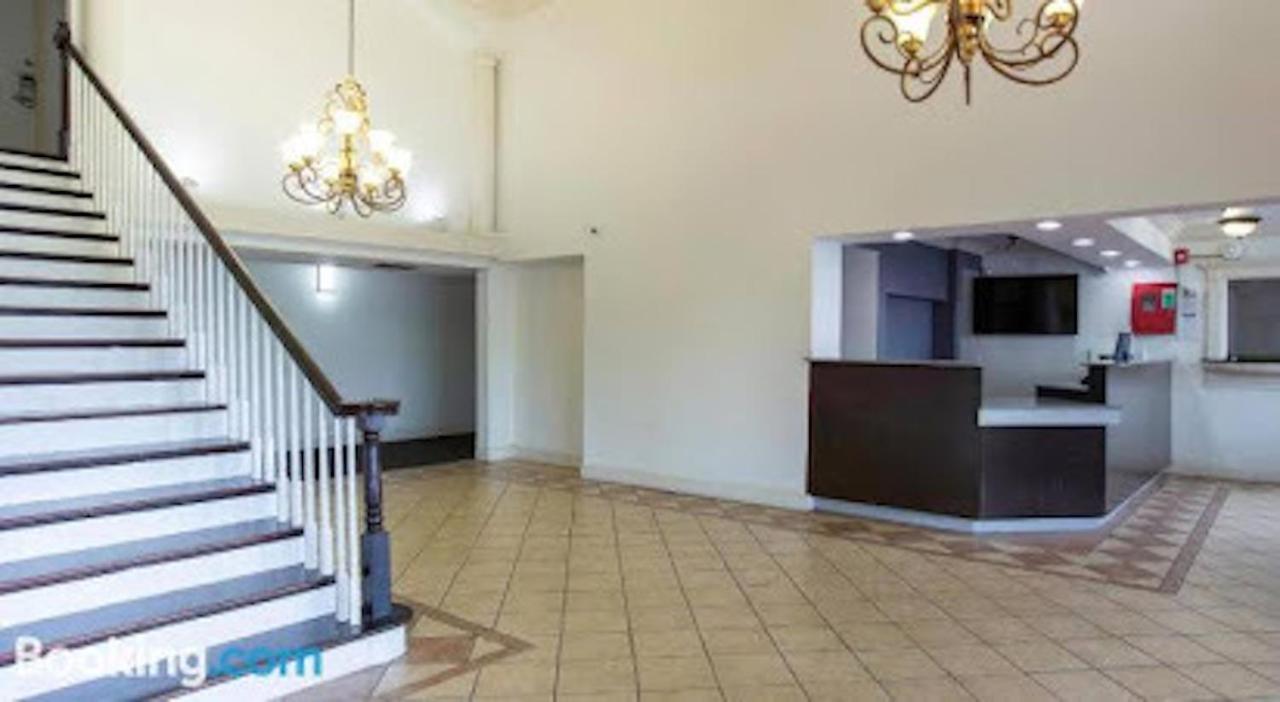 Oyo Hotel Lafayette La I-10 & University Dış mekan fotoğraf